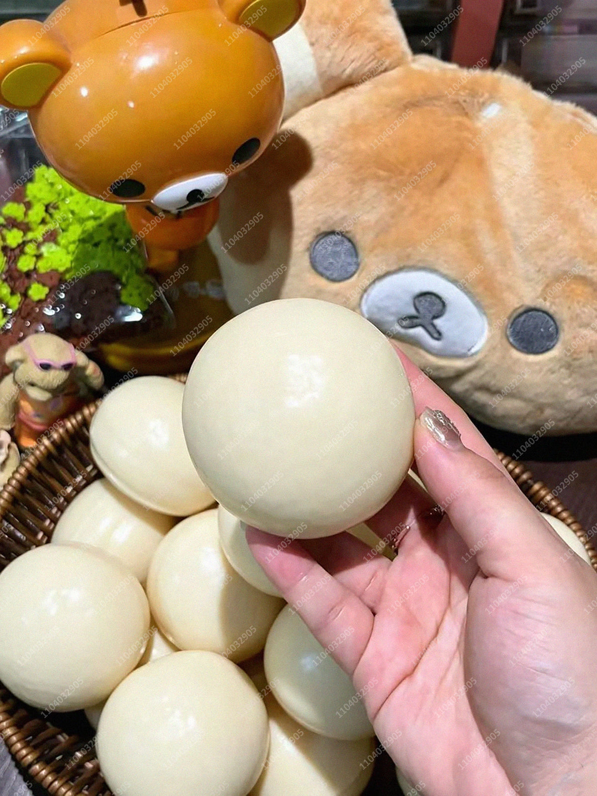 Crunchy Tofu Stress Ball – Food-Shaped ASMR Sensory Squishy Toy