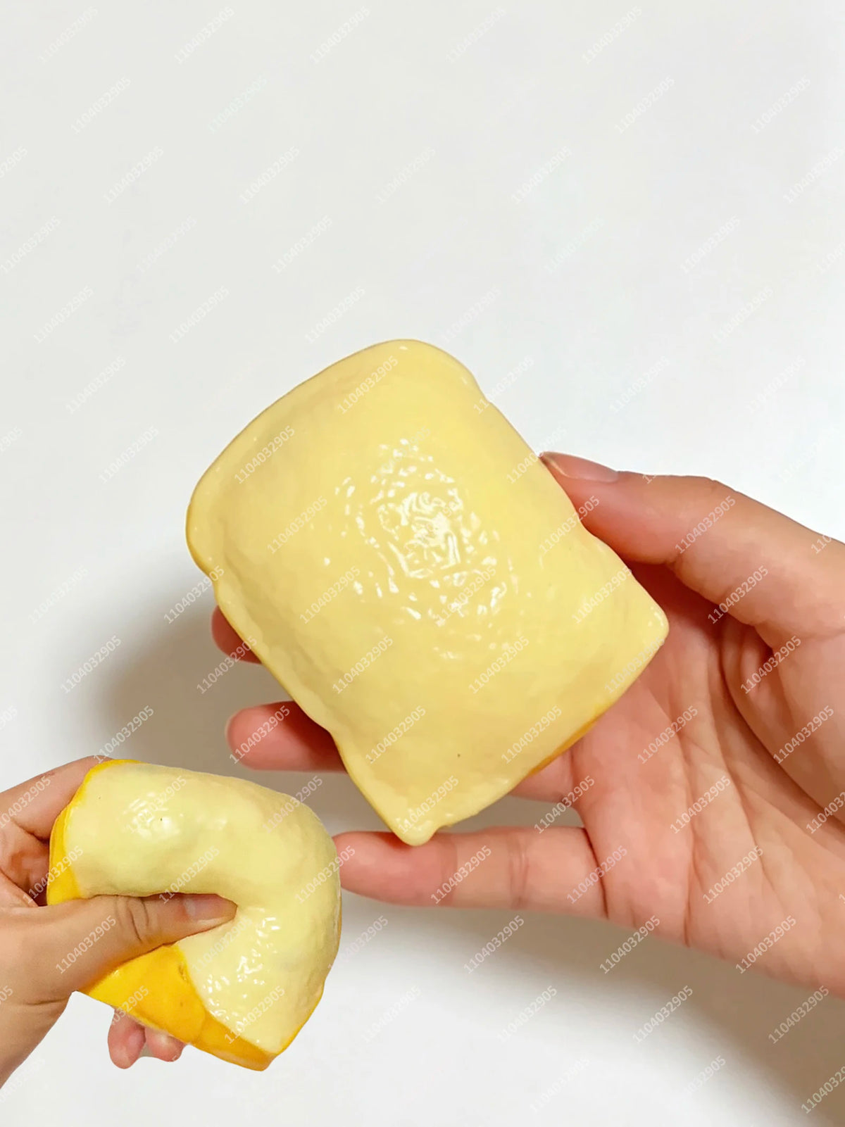 Crunchy Tofu Stress Ball – Food-Shaped ASMR Sensory Squishy Toy
