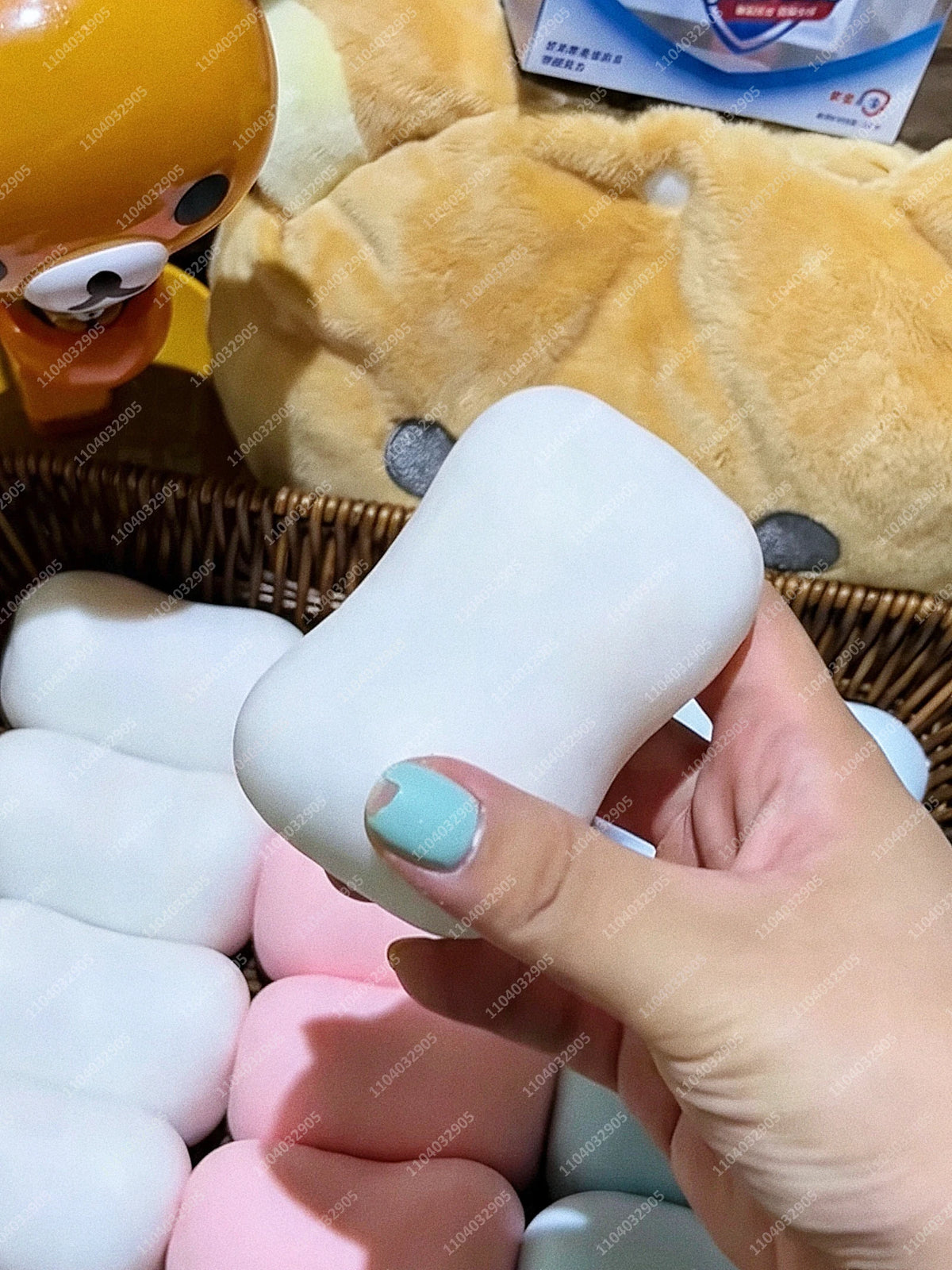 Crunchy Tofu Stress Ball – Food-Shaped ASMR Sensory Squishy Toy